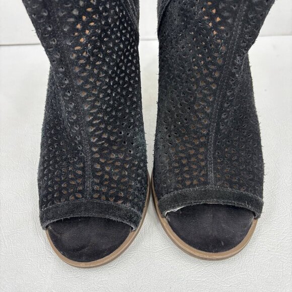 Lucky Brand Perforated Leather Bootie Size 8 Black Suede Heel Peep Toe Boot - Picture 4 of 9